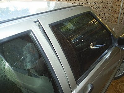 Detalhes do dano ao meu carro sendo roubado