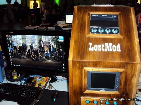 Casemod com temática da série de TV LOST